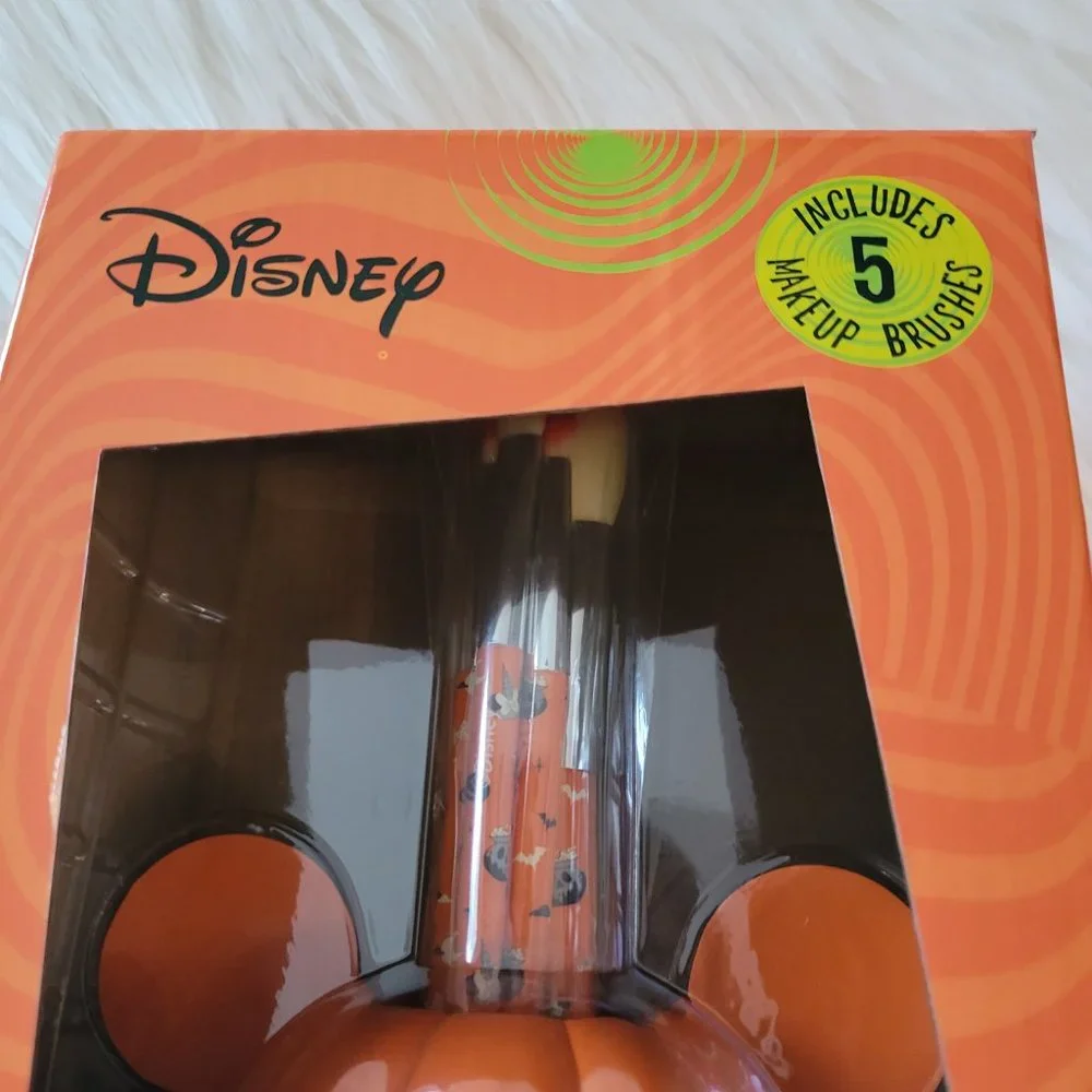 Disney Mickey Mouse Jack-O’Lantern Makeup Brush Set & Holder